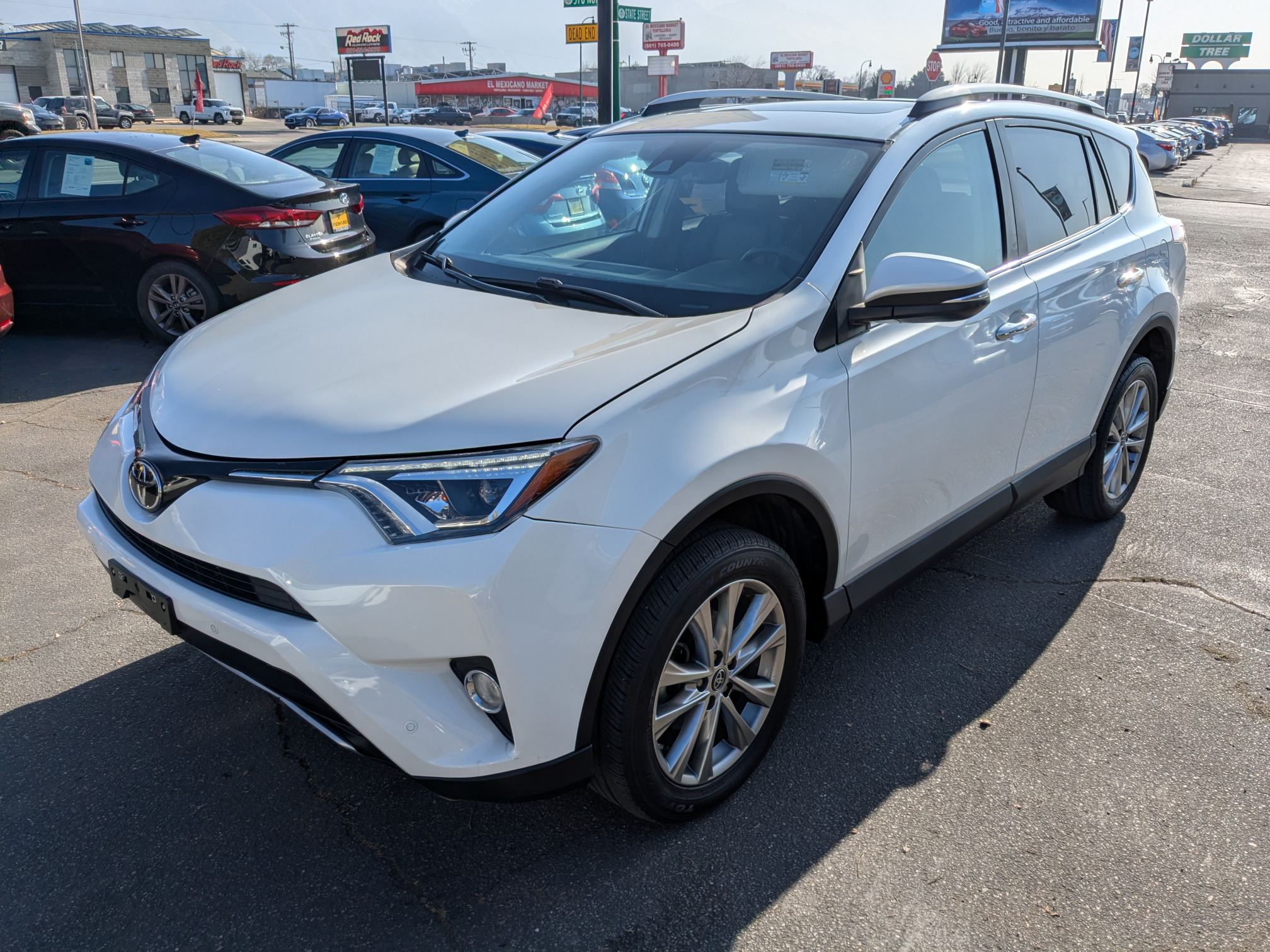 2017 Toyota RAV4 Limited - Photo 12