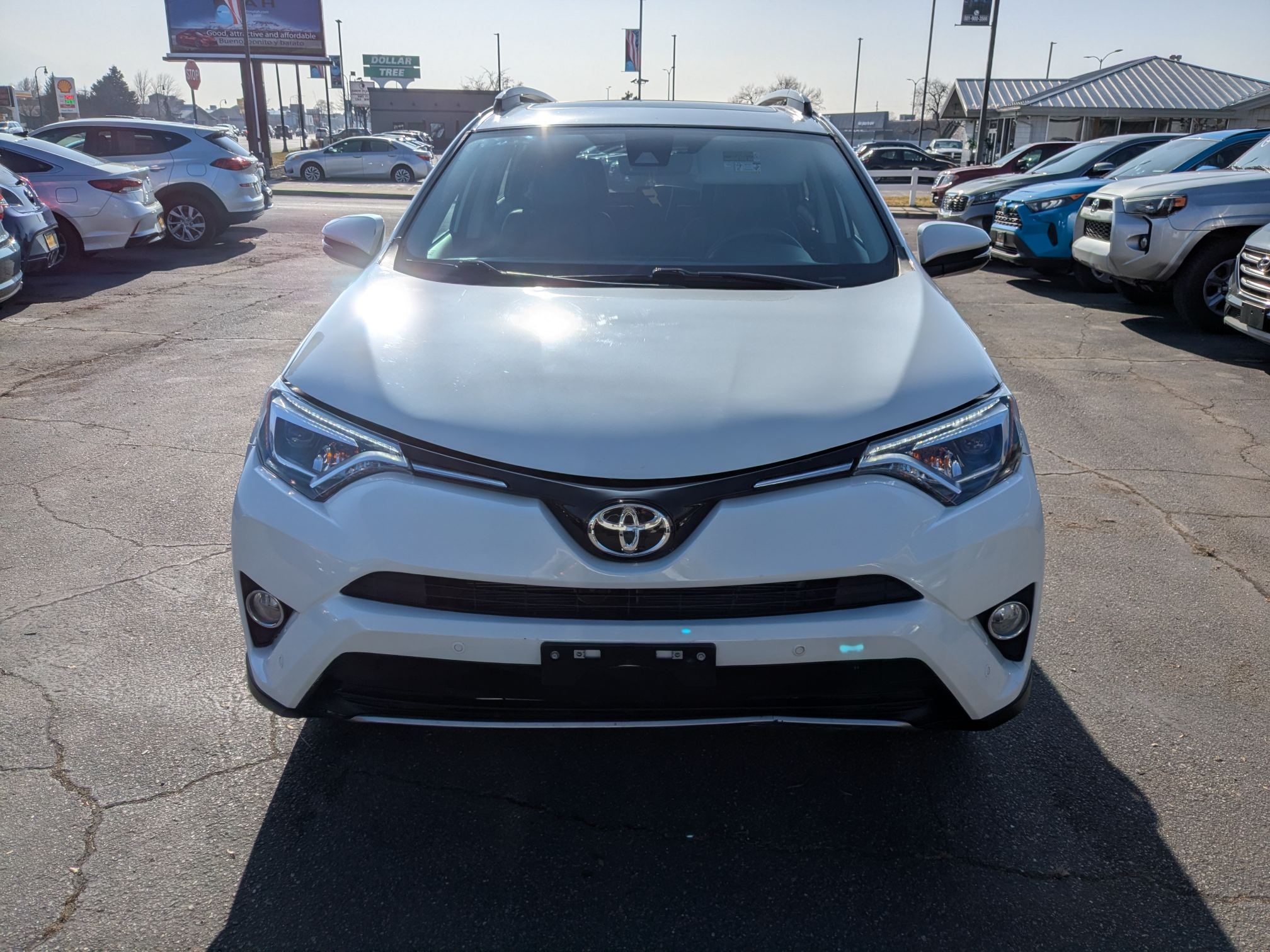 2017 Toyota RAV4 Limited - Photo 11