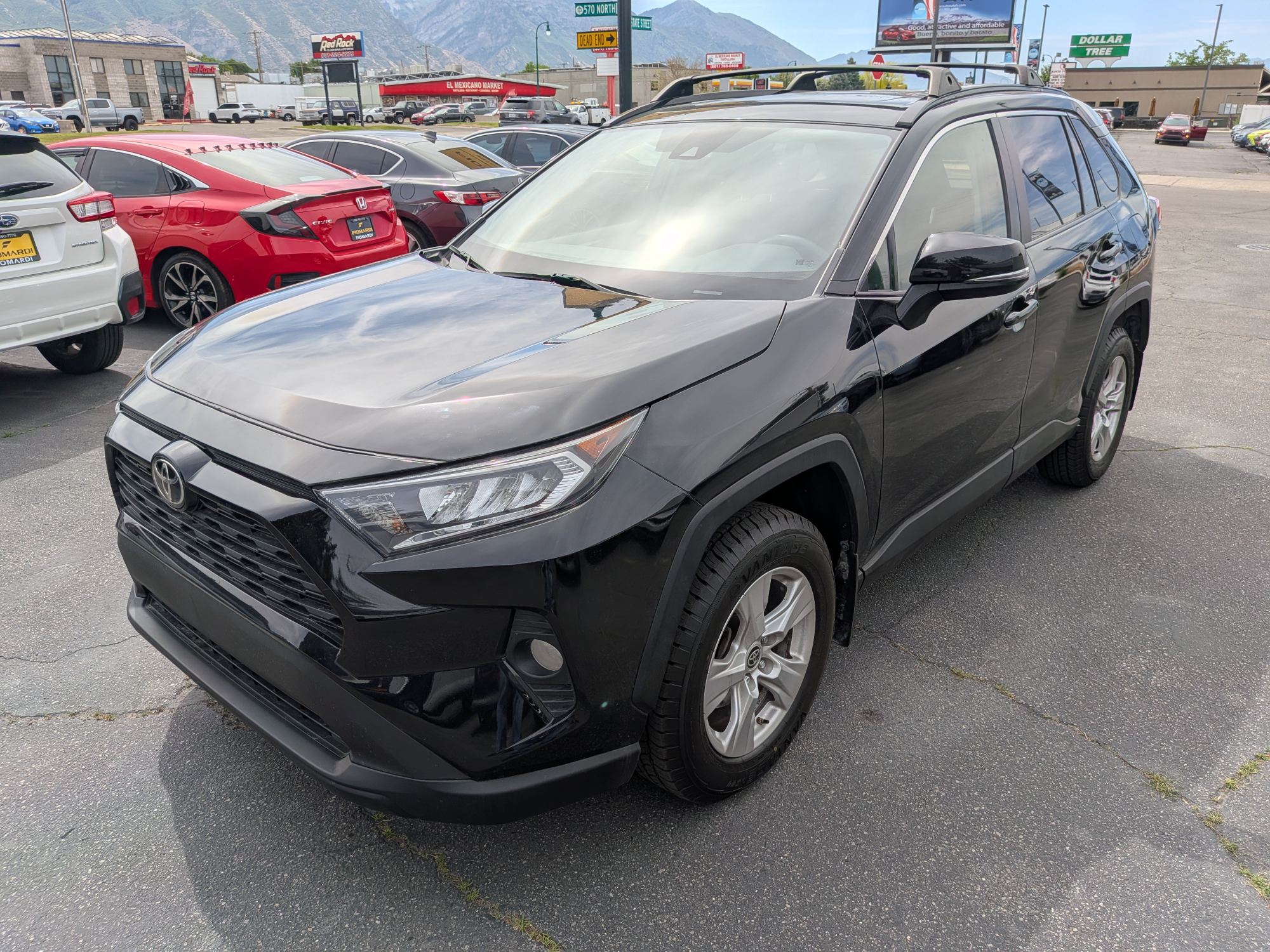 2019 Toyota RAV4 XLE - Photo 11