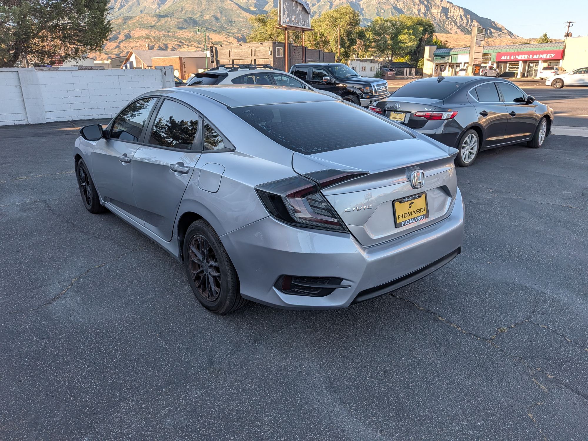 2018 Honda Civic LX - Photo 4
